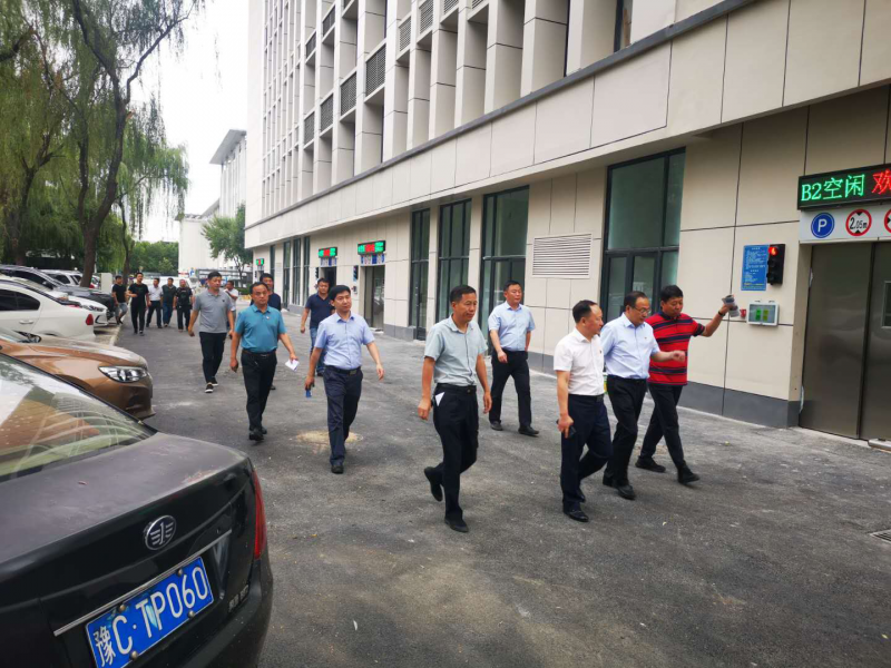 洛陽(yáng)市委常委、市政府黨組成員魏建平 督導(dǎo)調(diào)研我市城市停車場(chǎng)重點(diǎn)項(xiàng)目建設(shè)工作